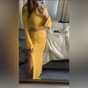 MESHKI- ANNA
Flare Sleeve Knit Dress - Yellow